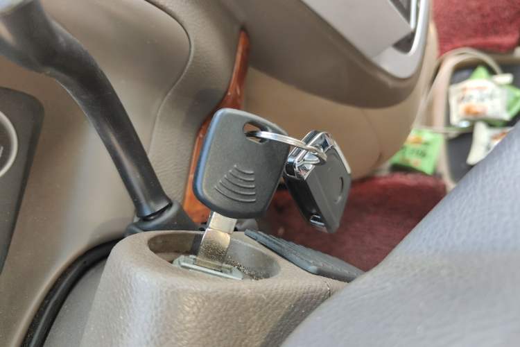 Used Buick GL8 2006 Lu Zun 3.0L CT Comfort Edition Vehicle Key