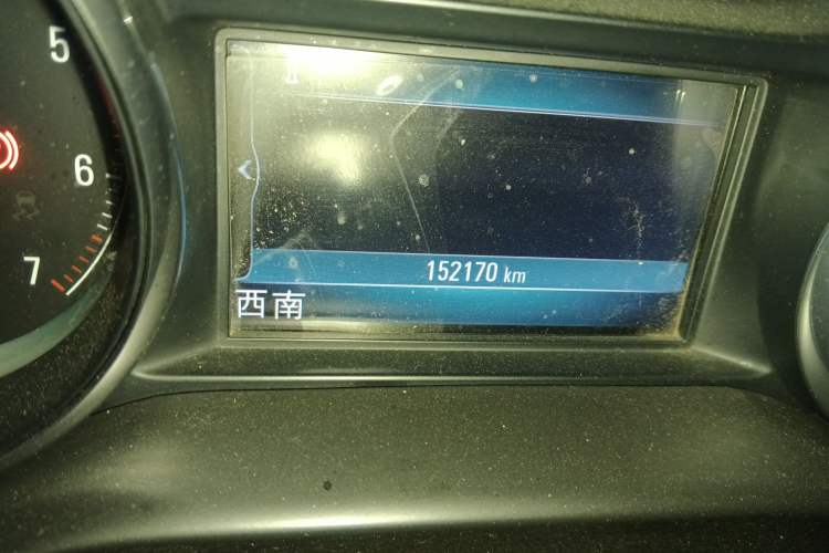 Used Buick Envision 2016 28T Four-Wheel Drive Elite Version Odometer Close Up