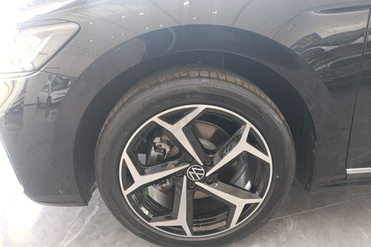 Used Volkswagen Passat 2026 Model, Outstanding 380TSI Xingkong Longteng Edition