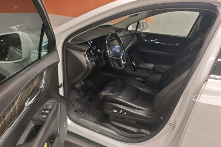 Used Cadillac XT5 2016 28T Four-Wheel Drive Luxury Model
