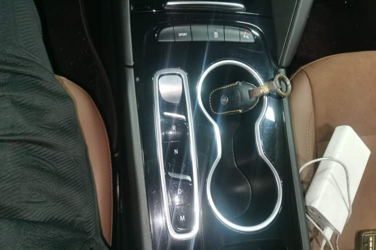 Used Buick Regal 2023 552T Smart Enjoyment Version Gear Lever