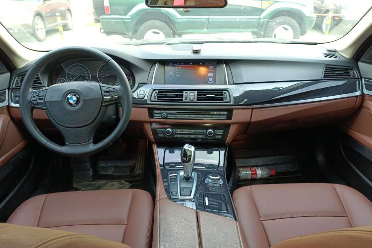 Used BMW 5 Series 2014 520i Elegant Edition