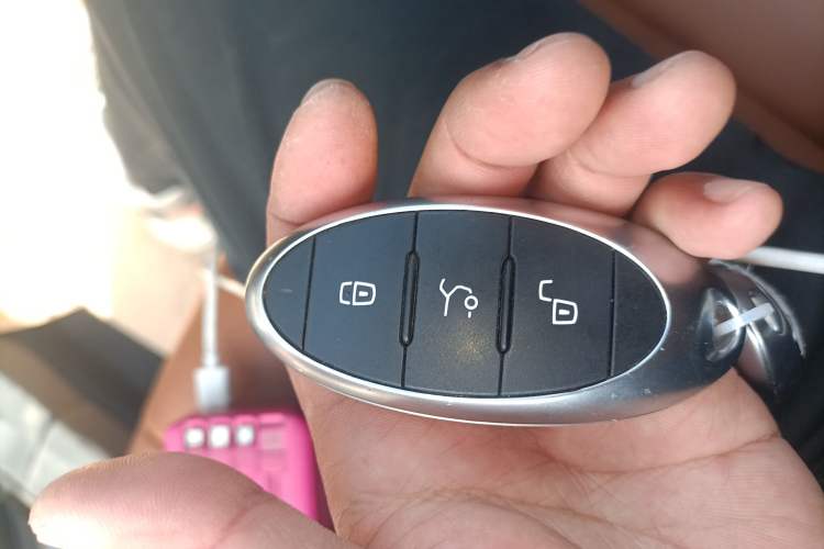 Used Bestune T99 2023 2.0T Automatic Premium (6AT)
