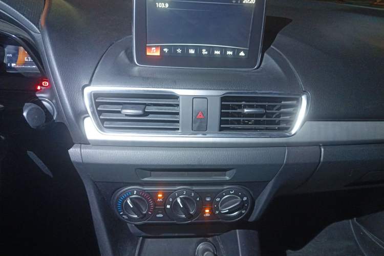 Used Mazda 3 Axela 2014 Sedan 1.5L Manual Comfort Model Audio And AC Panel
