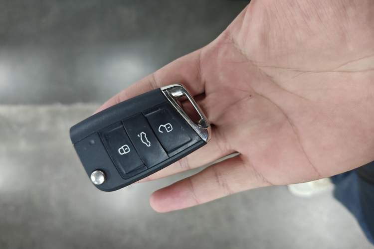 Used Volkswagen Tiguan L 2022 330TSI Automatic Two-Wheel Drive R-Line Enhanced Edition
