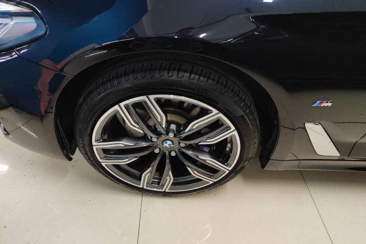 Used BMW 5 Series 2022 Second Facelift 530Li Leading Edition M Sport Package Exterior 4