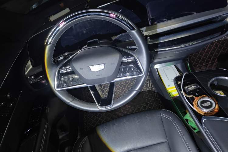 Used Cadillac LYRIQ 2022 Rear-Drive Long-Range Luxury Edition