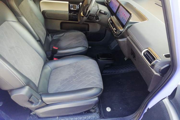 Used Baojun KiWi EV 2023 DJI Edition Lithium Iron Phosphate