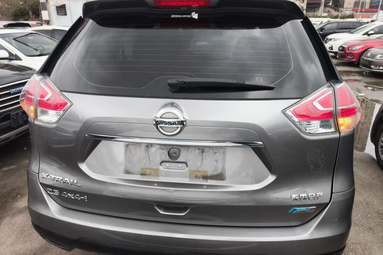 Used Nissan X-Trail 2014 2.5L CVT Luxury Edition 4WD
