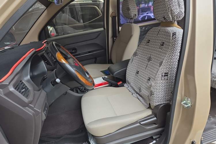 Used Wuling Hongguang V 2022 1.5L Jingqu Edition Electric-Assist LAR Left Front Seat