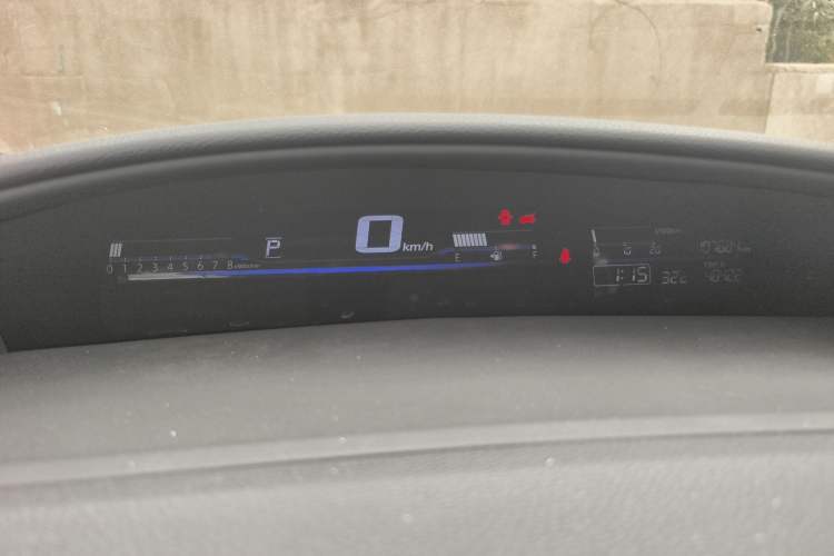 Used Honda Jade 2013 1.8L automatic Comfort version 5 seats Instrument Cluster
