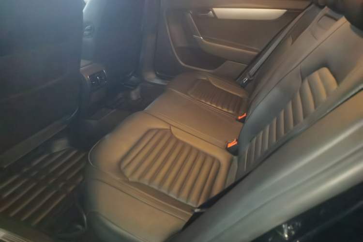 Used Volkswagen Magotan 2016 1.8TSI Smart Enjoyment Leading Model Left Rear Seat