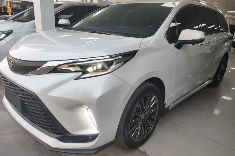 Used Toyota Granvia 2024 2.5L Hybrid Comfort Edition