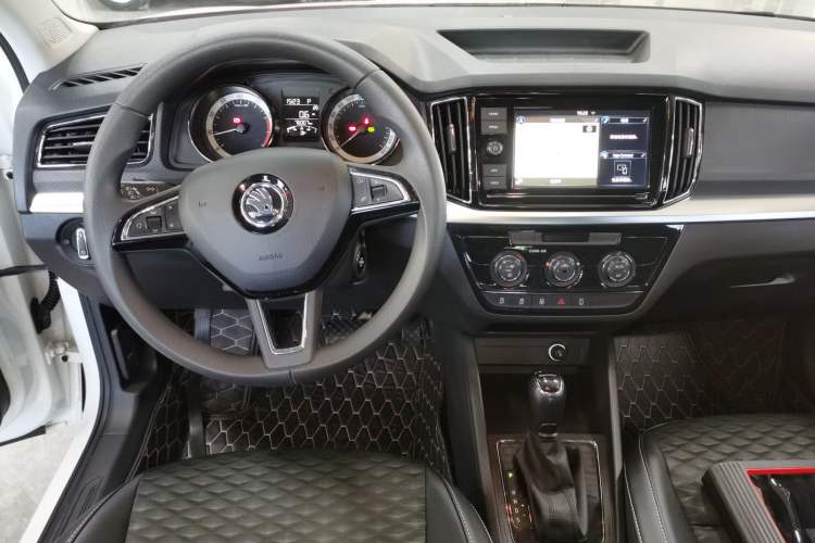 Used Skoda Kamiq 2018 1.5L Automatic Comfort Edition China V Standard Center Console