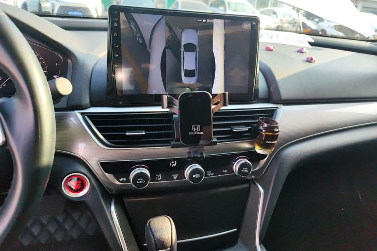 Used Honda Accord 2018 260TURBO Elite Edition China VI Audio And AC Panel