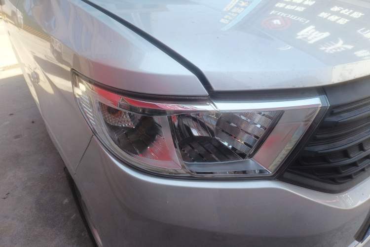 Used Wuling Hongguang V 2022 1.5L Enjoy Edition Electric-Powered LAR