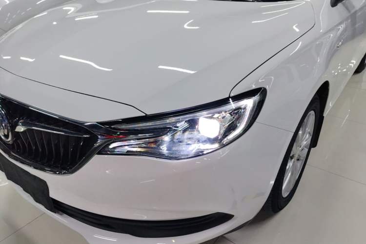Used Buick GT 2021 Revised Version Flagship 1.5L Automatic Elite Edition Left Front Headlight