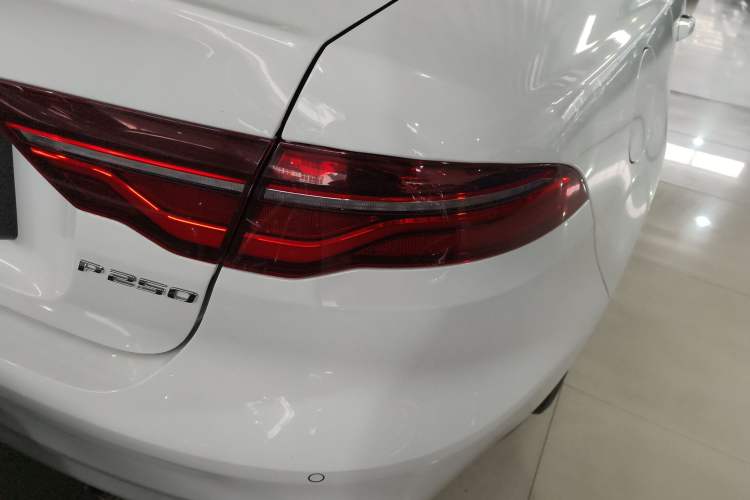 Used Jaguar XEL 2024 2.0T 250 PS R-DYNAMIC S Advanced Sport Edition
