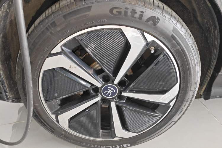 Used BYD Song L EV 2025 Intelligent Driving Version 662 km LiDAR Excellence Edition