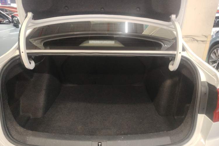 Used Volkswagen Bora 2019 Facelift Bora·Legend 1.5L Automatic Fashion Edition China VI Standard Trunk