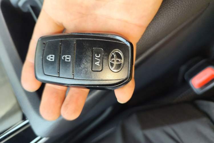 Used Toyota FAW bZ4X 2022 Two-Wheel-Drive Long-Range JOY Edition Interior 1