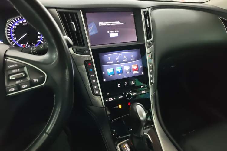 Used Infiniti Q50L 2015 2.0T Enjoyment Edition Audio And AC Panel