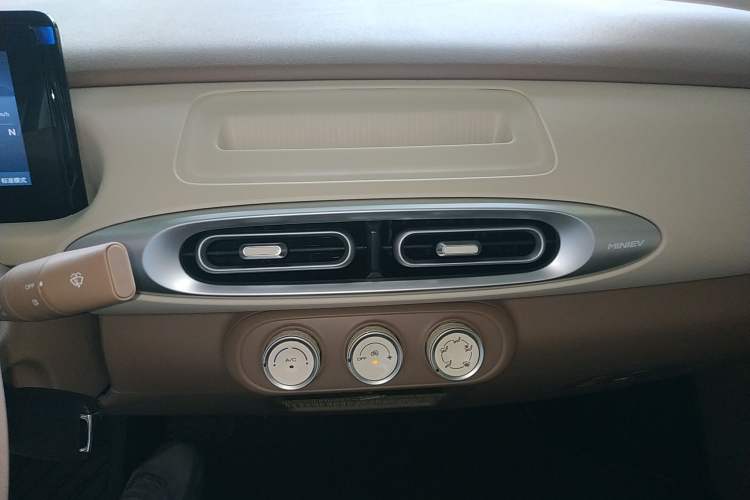 Used Wuling Hongguang MINIEV 2025 Four-Door Version Advanced Edition