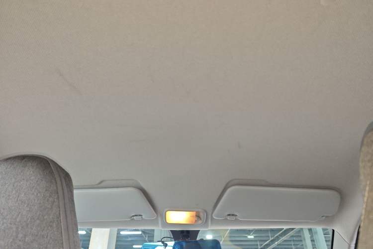 Used Wuling Hongguang MINIEV 2022 Macaron Premium Model – Lithium Iron Phosphate
