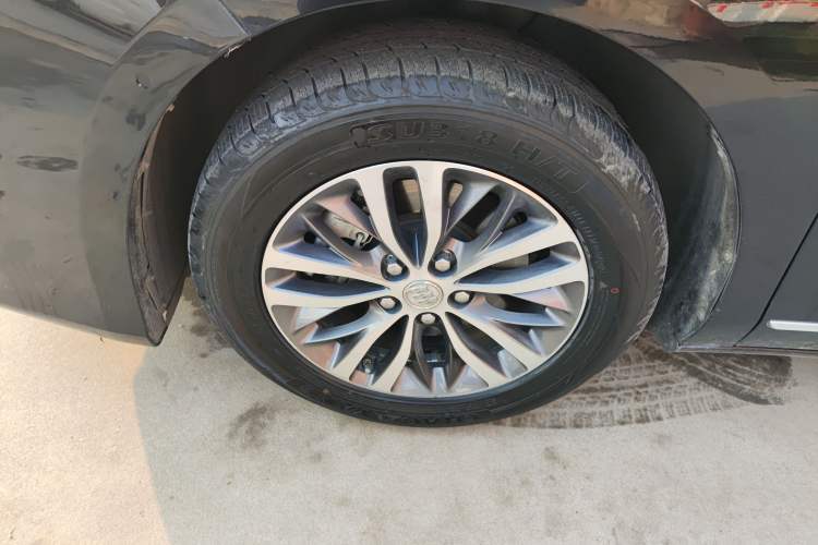 Used Buick GL8 2017 ES 28T Flagship Model China V Standard
