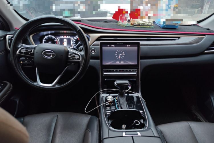 Used GAC Trumpchi GS5 2019 270T Automatic Luxury Edition Center Console