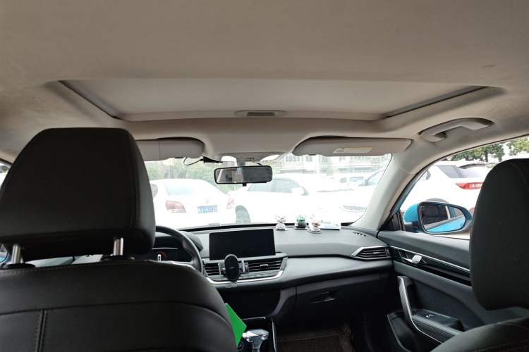 Used Dongfeng Aeolus Yixuan 2020 230T Automatic Advanced Edition Headliner