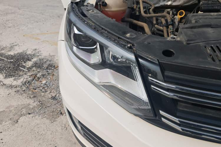 Used Volkswagen Tiguan 2016 280TSI Automatic Two-Wheel Drive Silk Road Comfort Edition
