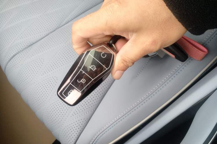 Used BYD Seal 2022 650 km All-Wheel-Drive Performance Version
