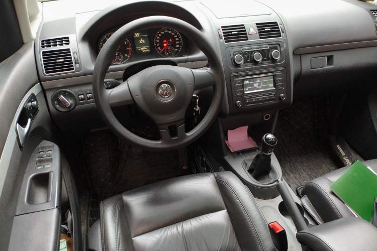 Used Volkswagen Touran 2015 1.4T Manual Comfort Edition 5-Seater