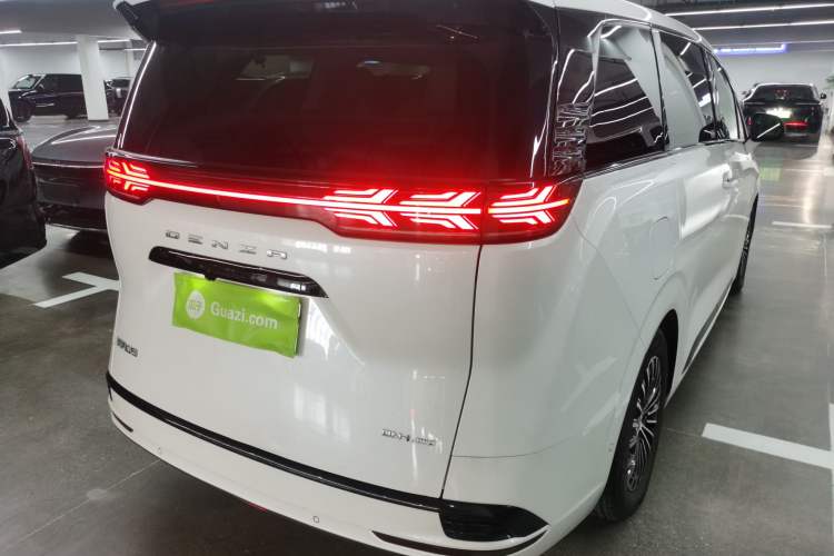 Used Denza D9 2022 DM-i 970 Four-Wheel Drive Flagship Model
