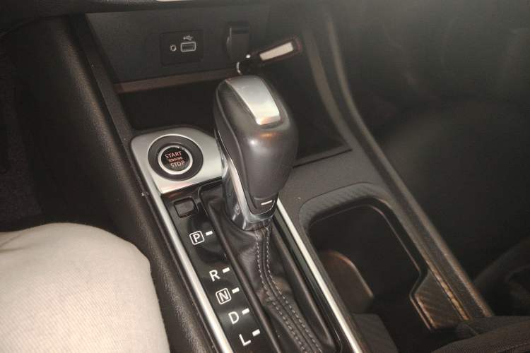 Used Nissan Sylphy 2020 1.6L XL CVT Enjoyment Edition Gear Lever