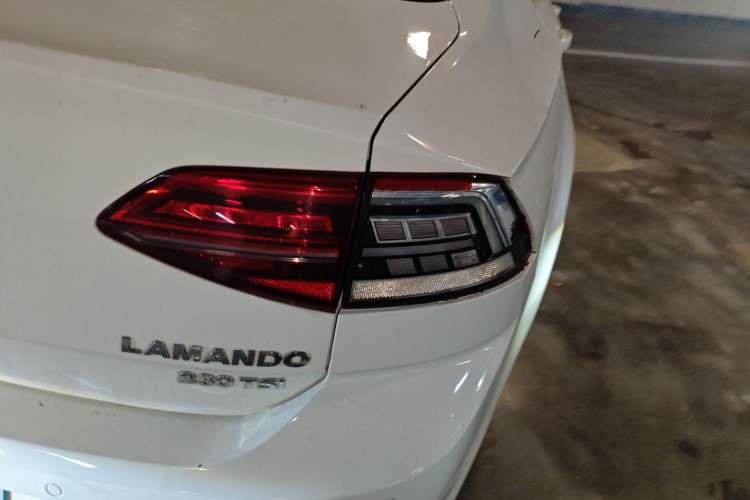 Used Volkswagen Lamando 2019 230TSI DSG Fashion Edition China VI