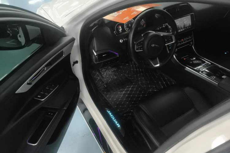 Used Jaguar XEL 2019 2.0T 200 PS Deluxe Edition
