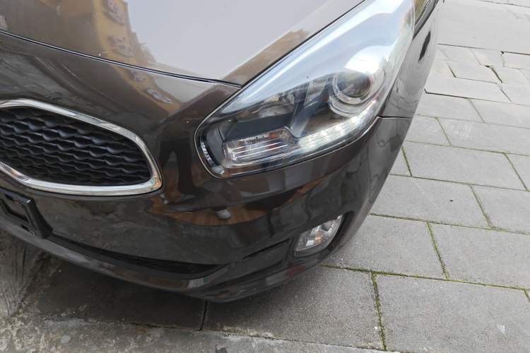 Used Kia Carens 2013 2.0L 7-Seater Automatic Standard Version China IV Standard Left Front Headlight