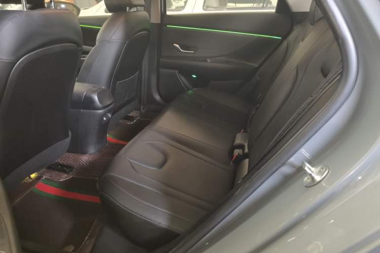 Used Hyundai Elantra 2021 1.5L CVT LUX Prestige Edition