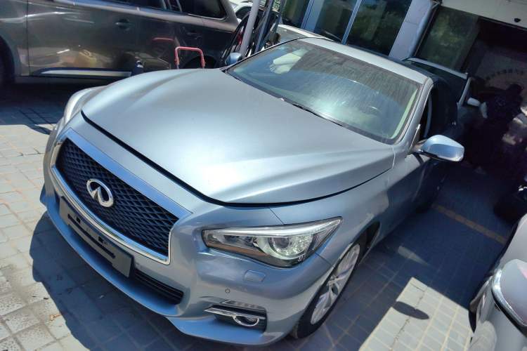 Used Infiniti Q50 2014 2.0T Luxury Edition
