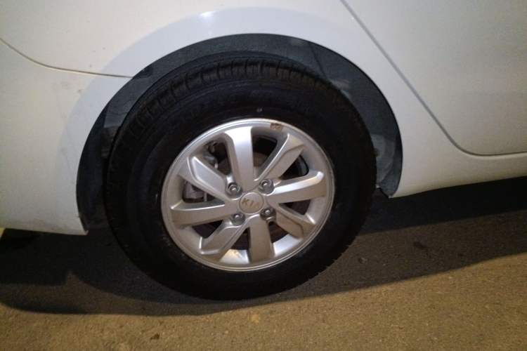 Used Kia K2 2015 Sedan 1.4L MT GLS