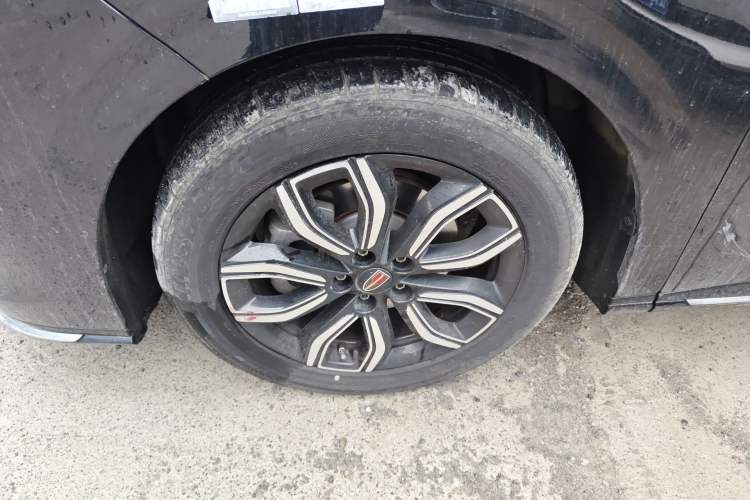 Used Hongqi HQ9 2023 2.0T Smart Connect Flagship Edition Left Front Wheel Hub