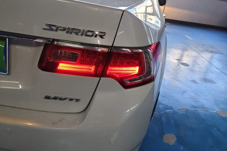 Used Honda Spirior 2013 2.4L Luxury Edition Right Rear Taillight