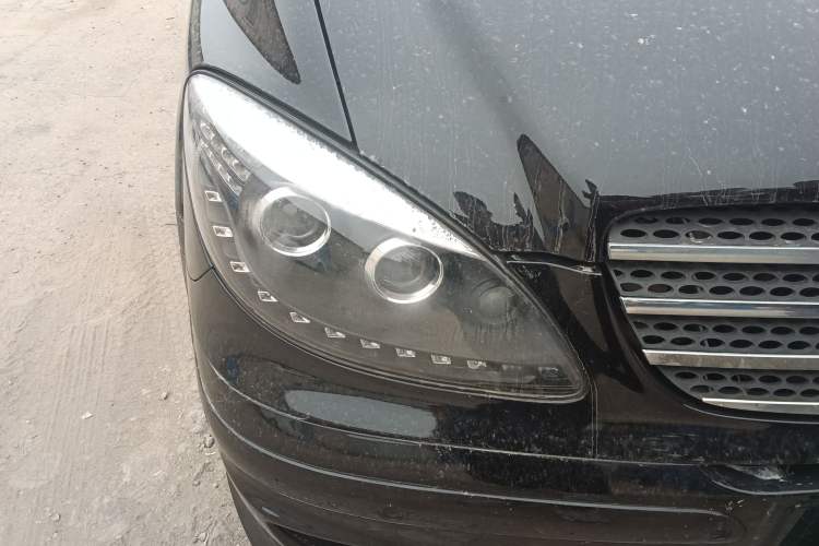 Used Mercedes-Benz Viano 2010 2.5L Prestige Edition
