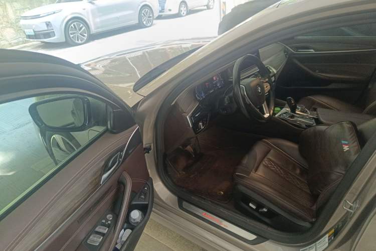 Used BMW 5 Series New Energy 2020 Mileage Upgrade Version 530Le Luxury Package
