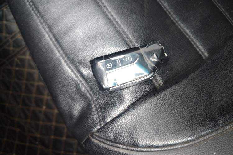 Used Buick Velite 6 2023 430km Range Commuter Version Vehicle Key