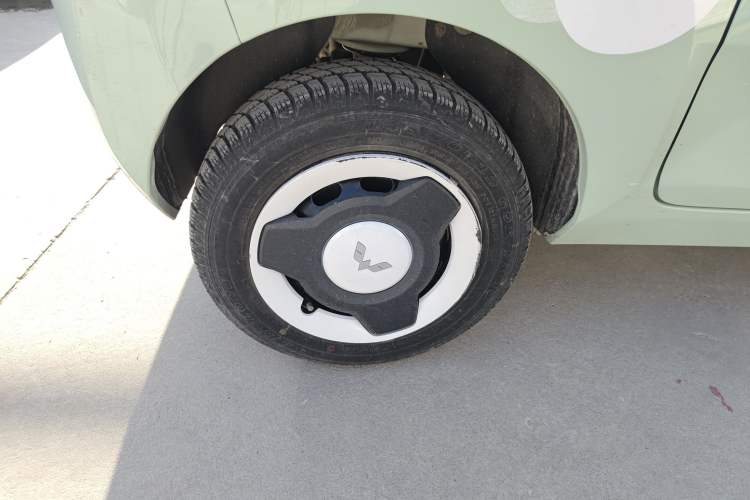 Used Wuling Hongguang MINIEV 2022 Macaron Premium Model – Lithium Iron Phosphate