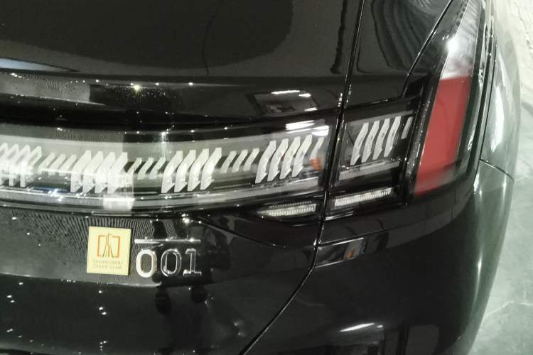 Used Zeekr 001 2023 WE Edition 86 kWh Right Rear Taillight