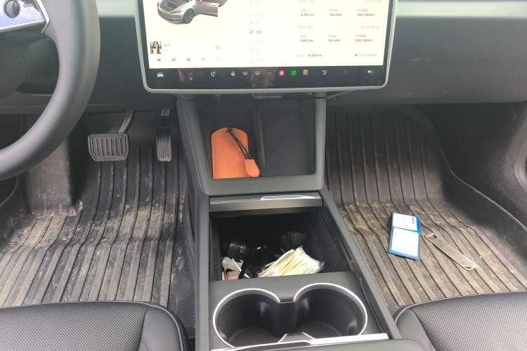 Used Tesla Model 3 2023 Rear-Wheel-Drive Version
